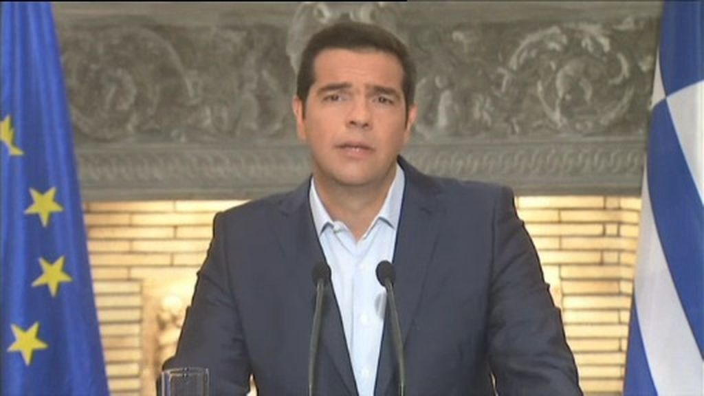 Tsipras presenta su dimisión