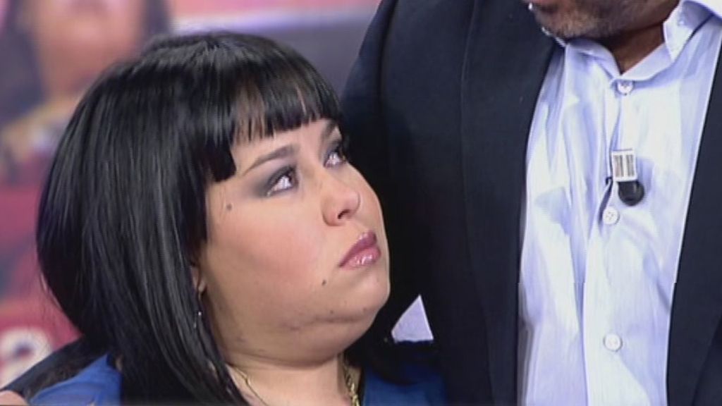 La pequeña reportera se emociona al recordar 'La Caja Deluxe'