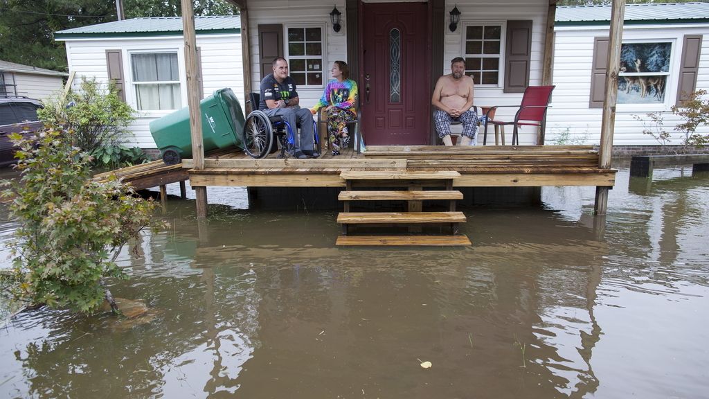 Diez muertos por las inundaciones en Carolina del Sur
