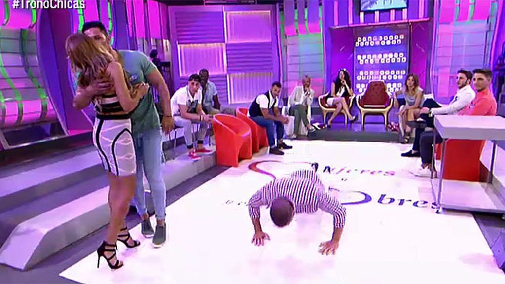 ¿Quién hace más flexiones: Agustín o Juan?