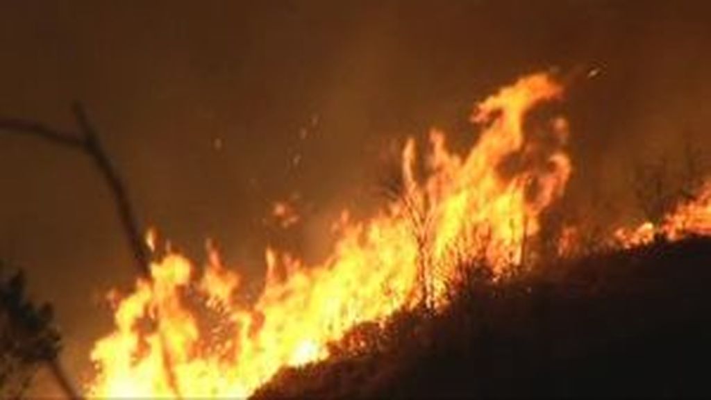 Fuego en el monte Igueldo de San Sebastián