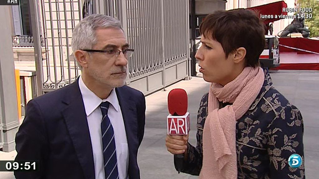 Gaspar Llamazares: "Tenemos un ministerios sin cabeza"