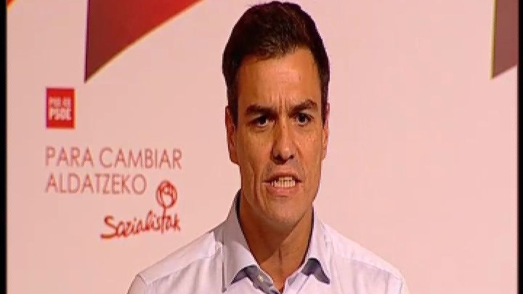 Sánchez pide a Rajoy 'la cabeza' de Gallardón por la "contrarreforma" del aborto
