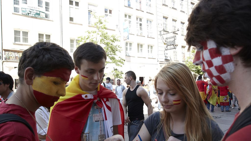 "El rojo" y "el arlequín" ya pueblan Gdansk