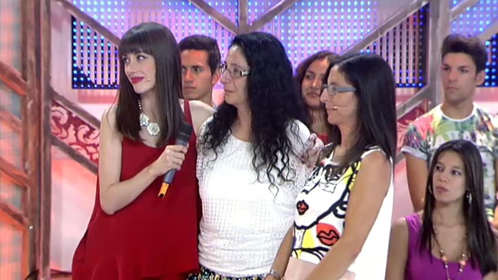 Regalo sorpresa en la pasarela: Esther quiere recuperar a su gemela