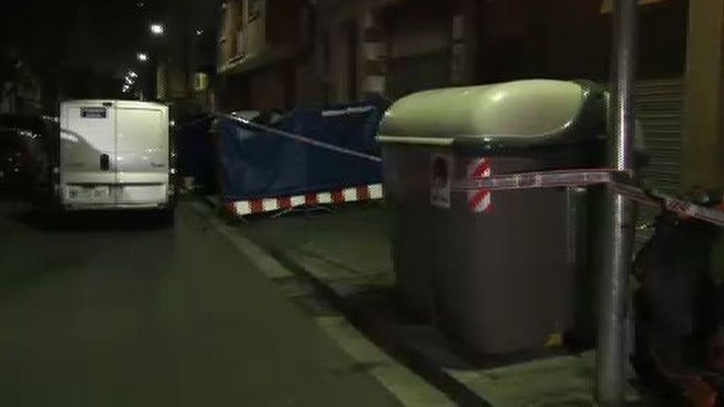 Hallan un bebé muerto en un contenedor de basura en Barcelona