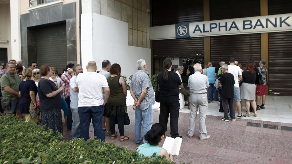 Tsipras recomienda el cierre de los bancos a partir del lunes