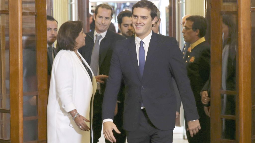 Rivera: "Descarto apoyar al señor Rajoy o al señor Sánchez"