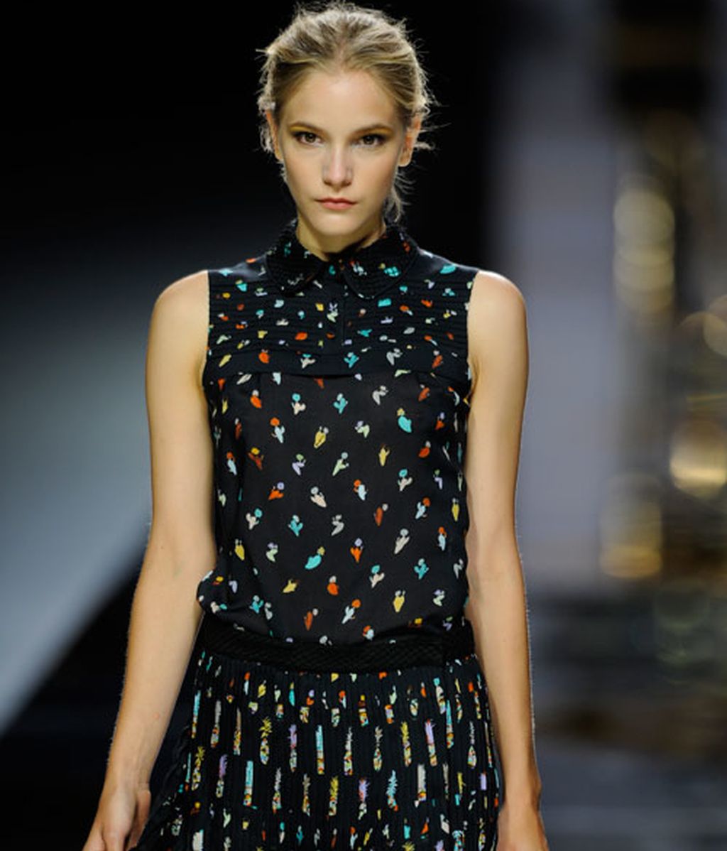 Colores vidriosos y sensualidad en la propuesta de Ailanto