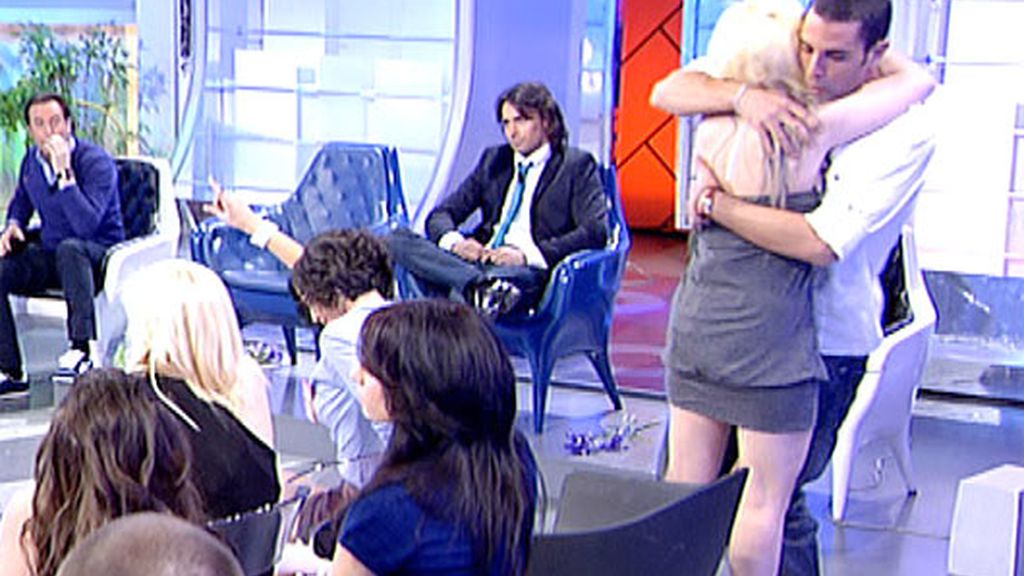 Caída de Abraham y Vanesa