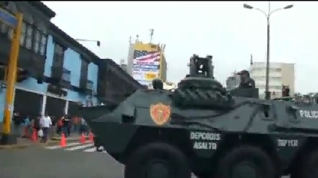 Disturbios en Lima en el quinto día de huelga de funcionarios