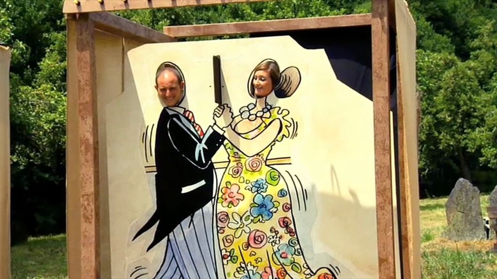 Eva, la cibernovia de Melendi