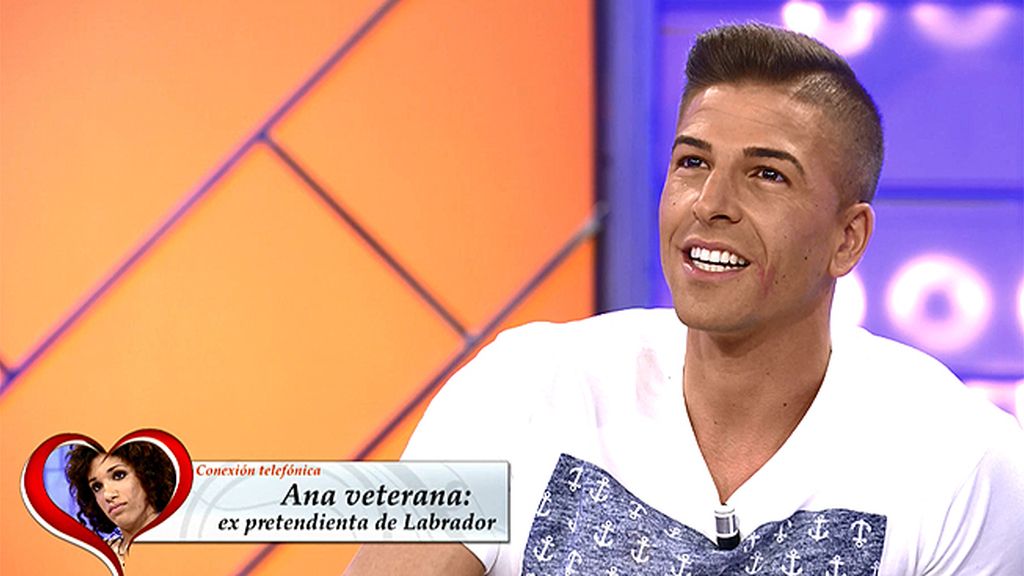 Labrador se derrite al escuchar la voz de Ana