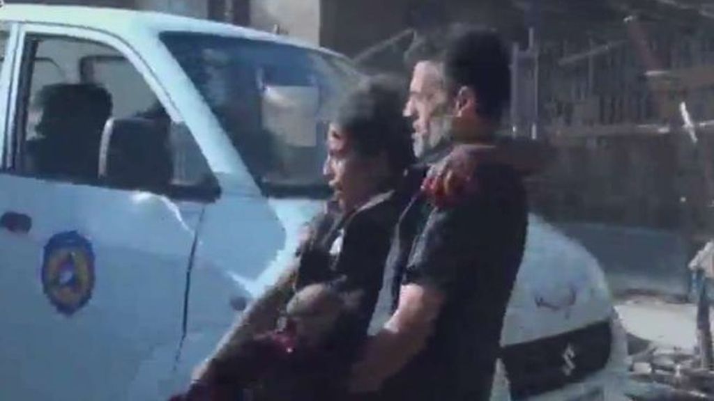 Dramáticas escenas segundos después de un bombardeo en Siria