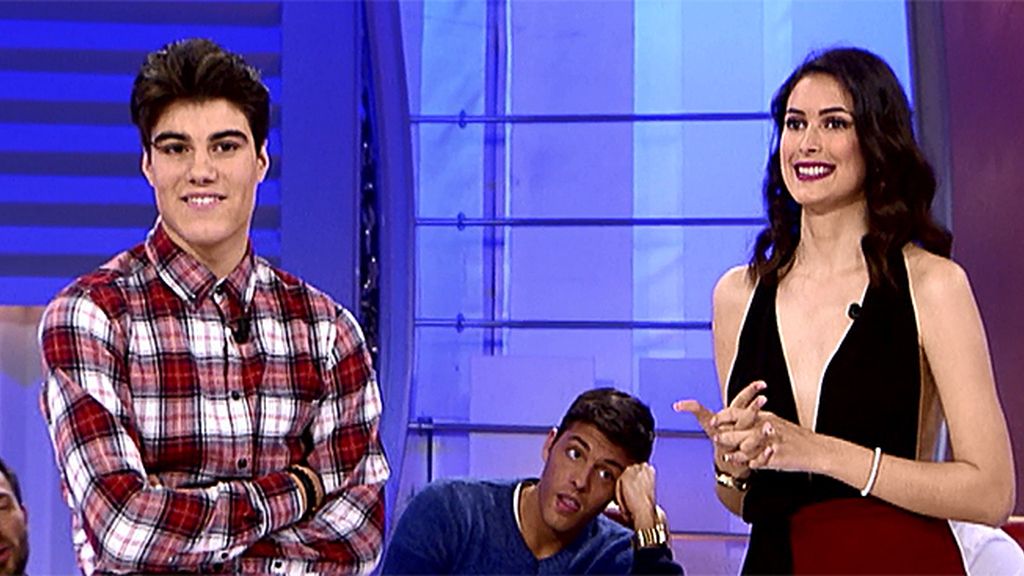¿Dónde trae Alexandra las pruebas?