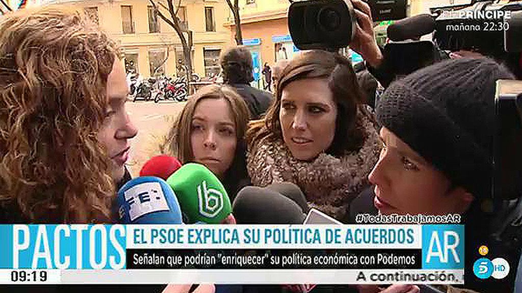 El PSOE podría revisar y "enriquecer" el pacto firmado para que Podemos se una