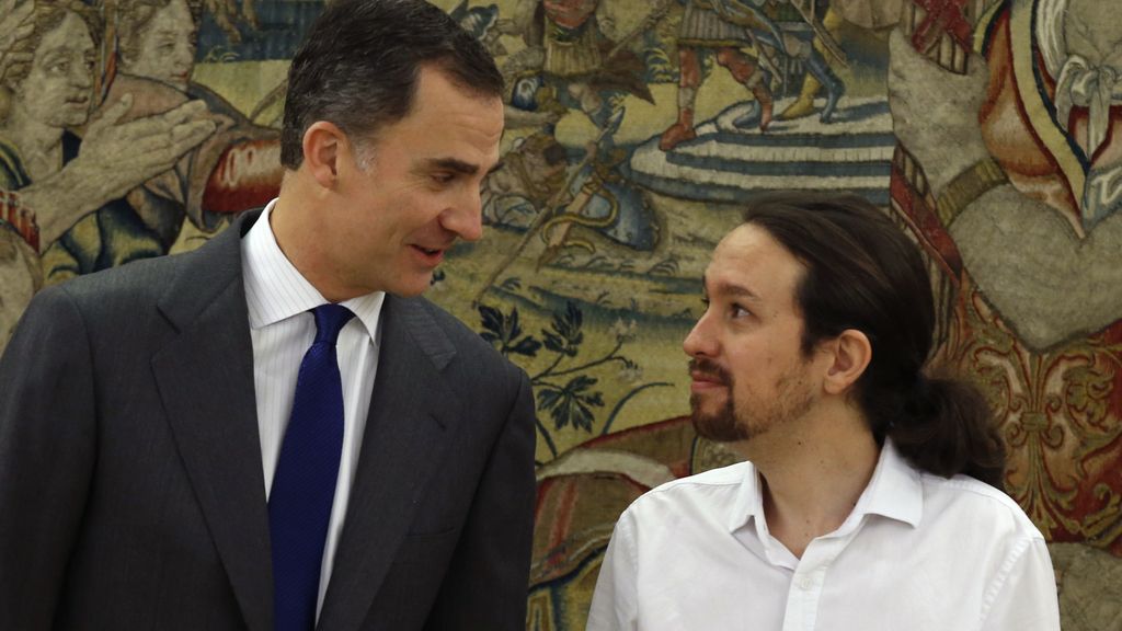Iglesias transmite al Rey que "queremos un gobierno de cambio con PSOE e IU"
