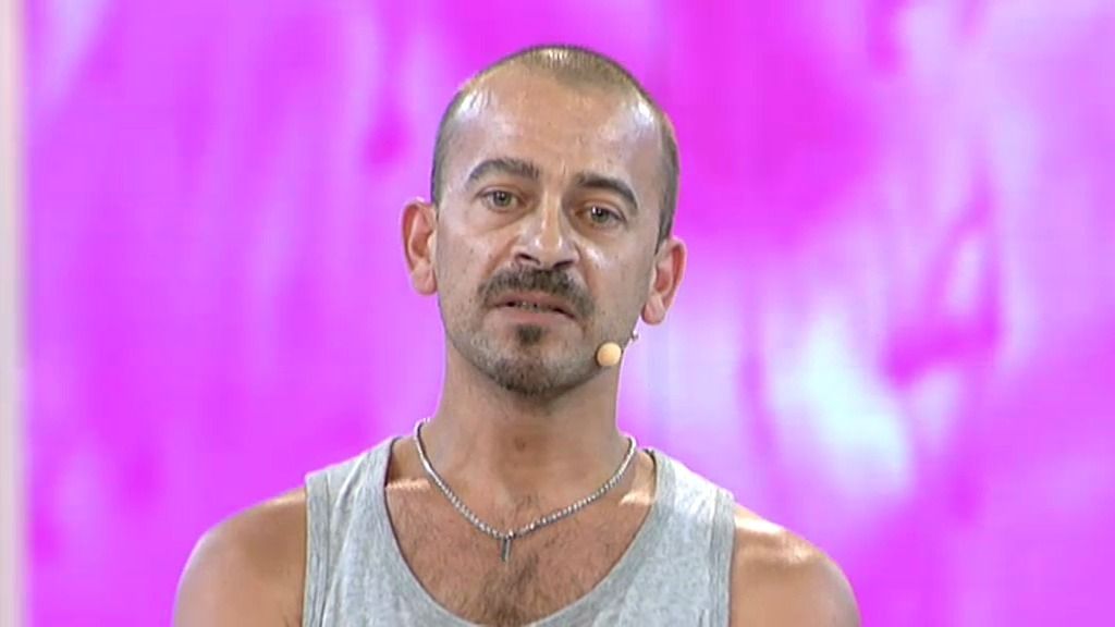 Jose: “Quiero parecer más joven para recuperar a mi tercer marido”