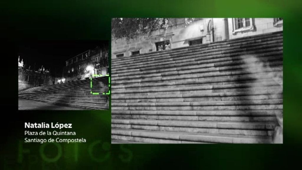 ¿Hay una imagen de Elvis Presley oculta en unas escaleras de Santiago de Compostela?