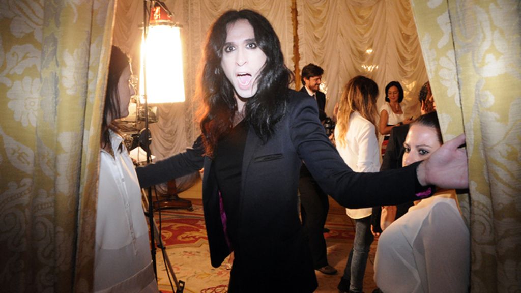 Mario Vaquerizo bromeó con todo el mundo como es habitual, ganándose la simpatía de los invitados