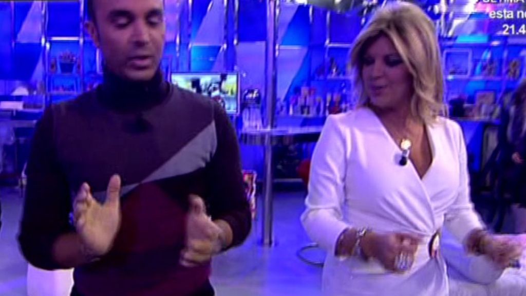 Belén Esteban, fan incondicional del cantante, sale a cantar con él