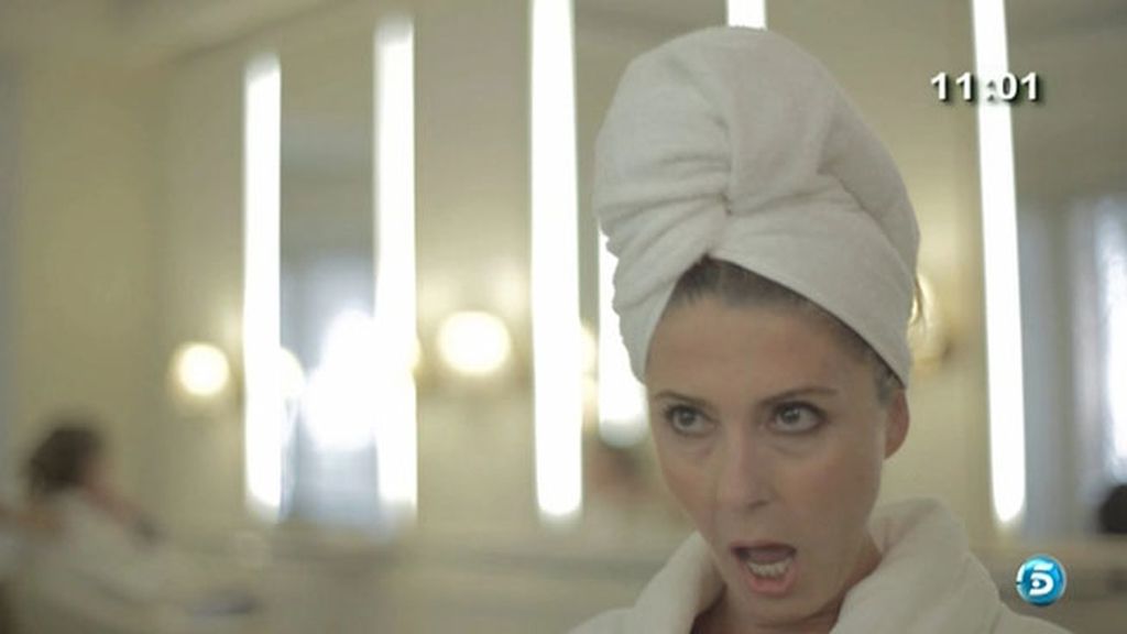 Paloma Barrientos, Marisa Martín Blázquez, Beatriz Cortázar, Paloma García Pelayo y Miguel Ángel Nicolas, cotilleos en la peluquería