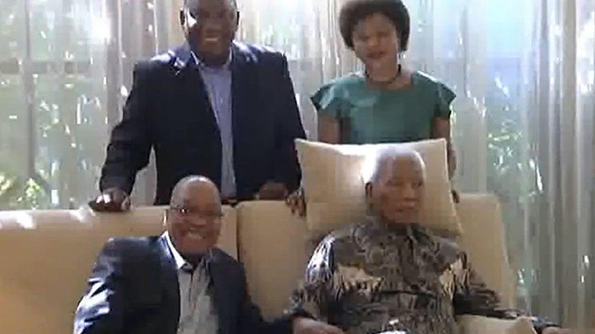 Primeras imágenes de Mandela tras su grave hospitalización