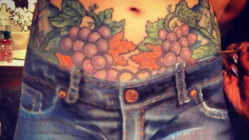 Pasea 3 horas por Nueva York con unos pantalones pintados y nadie se da cuenta