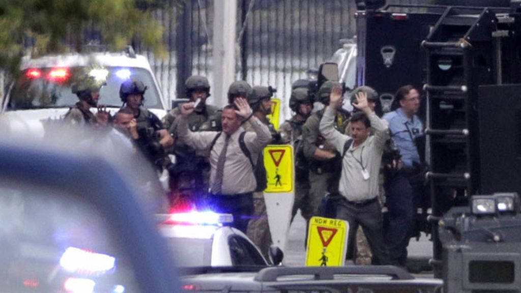 Cuatro muerto en un tiroteo en el edificio de la Marina de EEUU en Washington