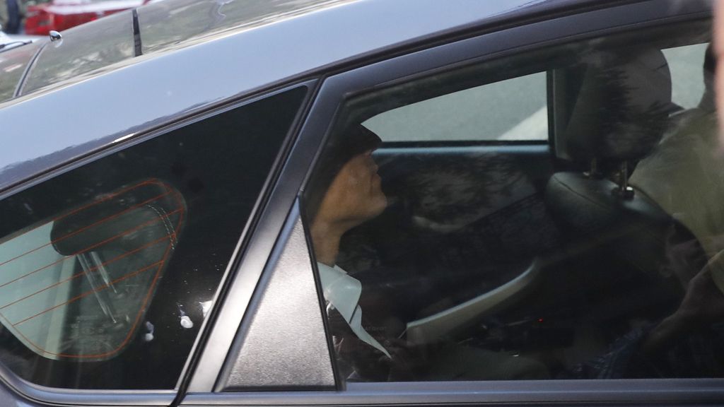 Pedro Sánchez entra en la sede de Ferraz en coche y sin realizar declaraciones