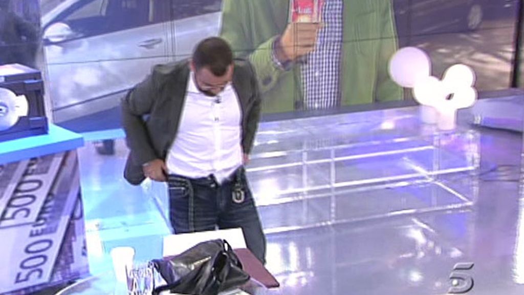 J.J. y José Antonio enseñan los calzoncillos