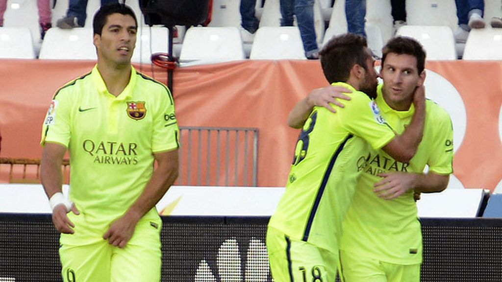 Luis Suárez y Neymar evitan la tercera derrota consecutiva en Liga del Barcelona