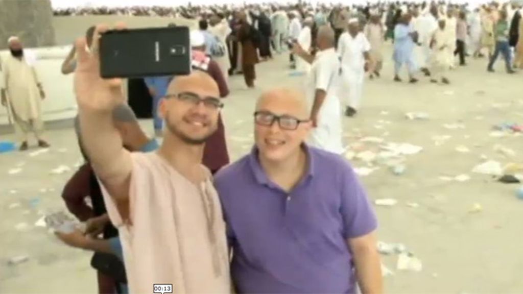La fiebre del 'selfie' llega a la Meca