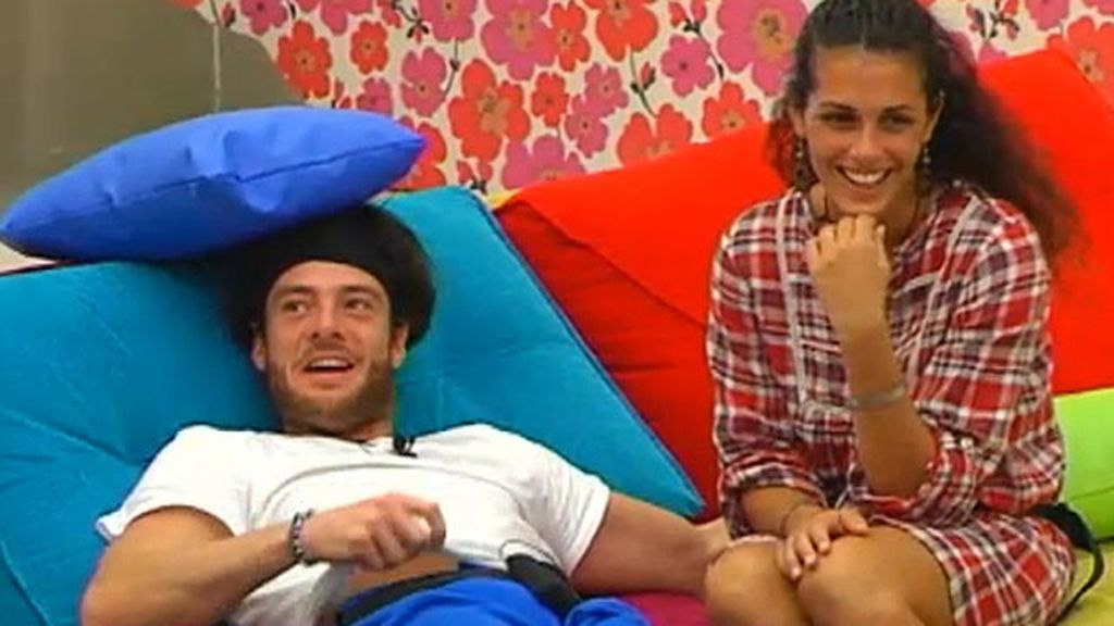 Juegos de manos en el sofá