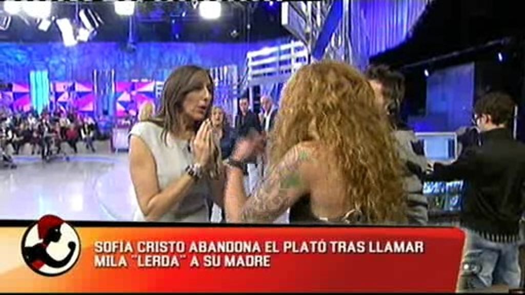Mila y Sofía Cristo, enfrentadas
