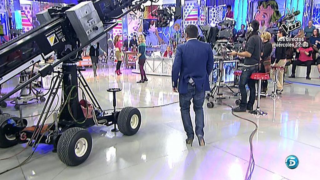 Jorge Javier Vázquez comprueba lo que es andar con tacones