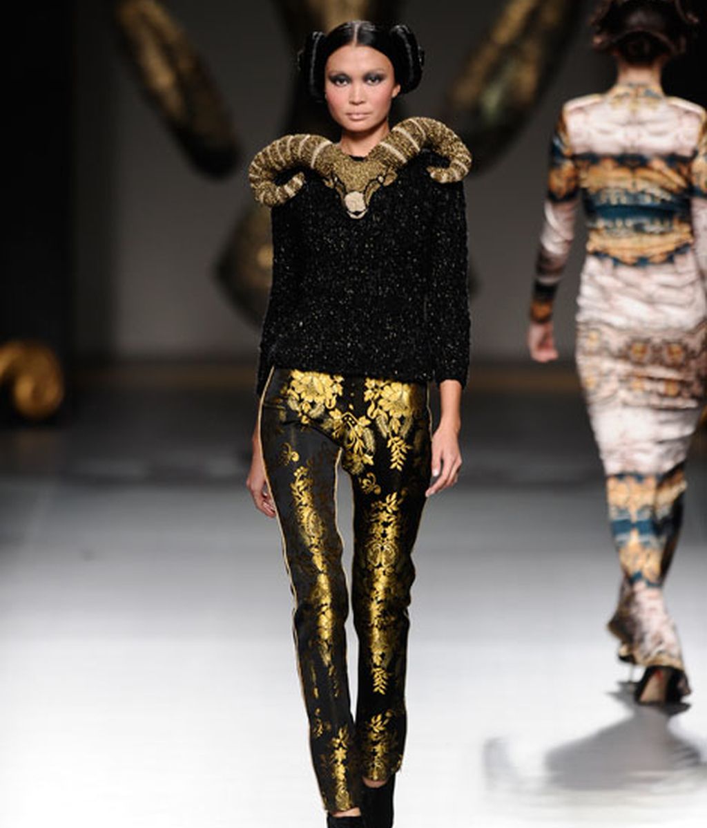 Corsés llenos de potencia e imaginación