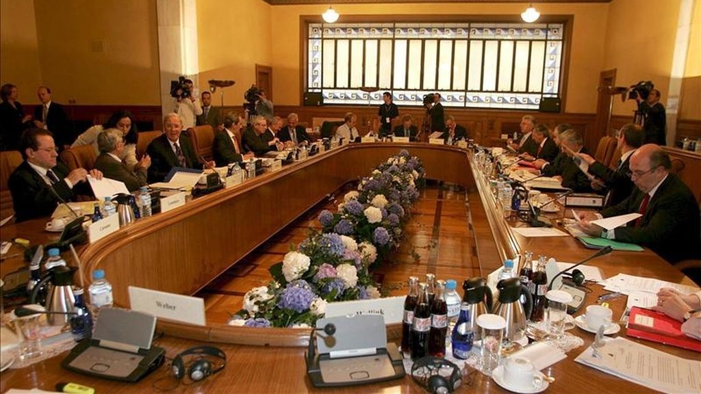 En la imagen, reunión del Consejo de Gobierno del Banco Central Europeo, en Atenas, Grecia. EFE/Archivo