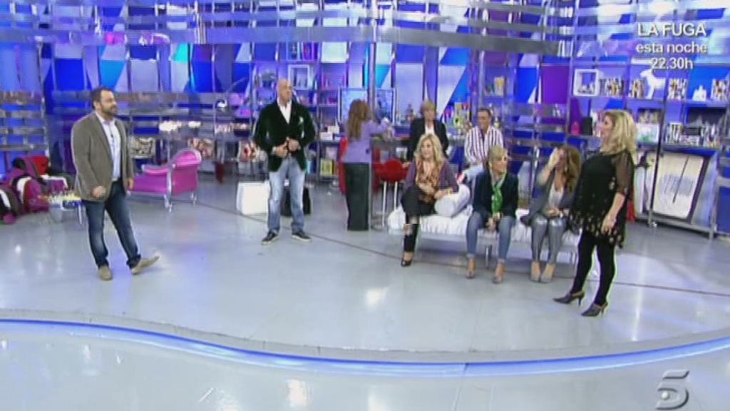 Todos los colaboradores se han acercado ha darle la bienvenida