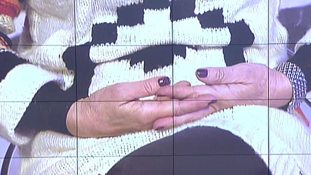 El nuevo color de pelo de Karmele también despierta las críticas