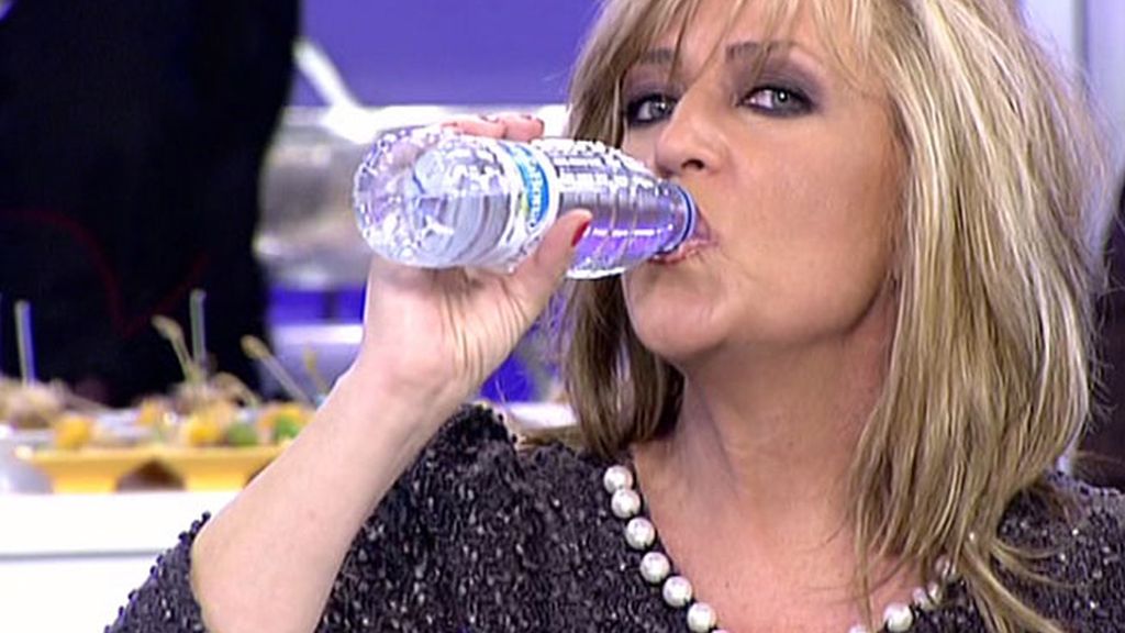Lydia Lozano, al borde las lágrimas