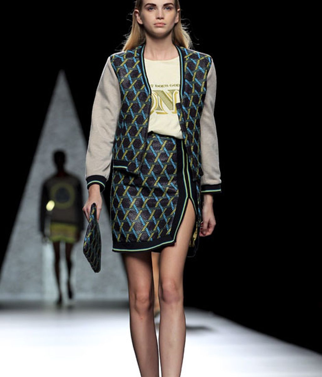 Las formas piramidales y el color flúor