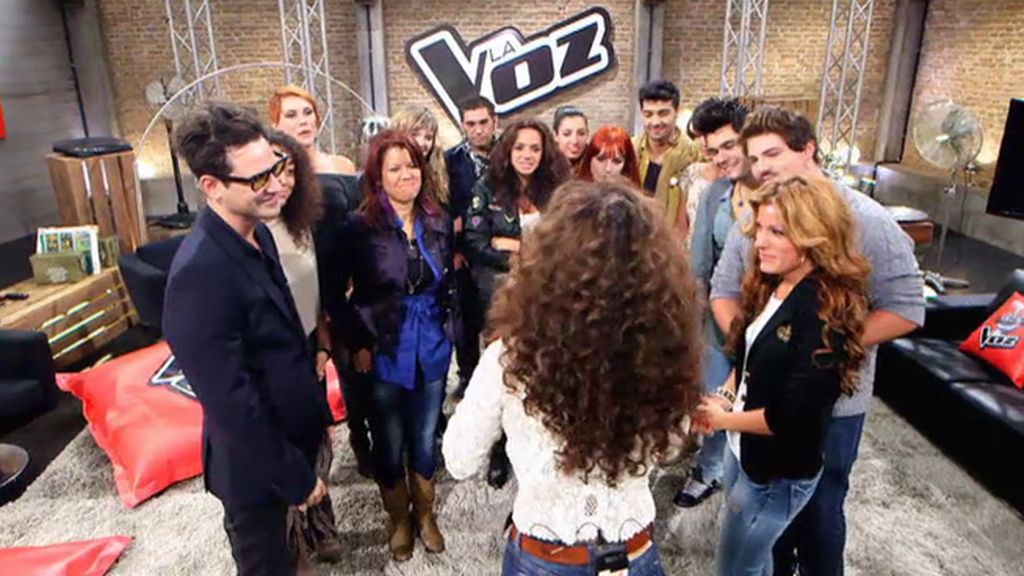 Los chicos llegan a la escuela de 'La Voz'