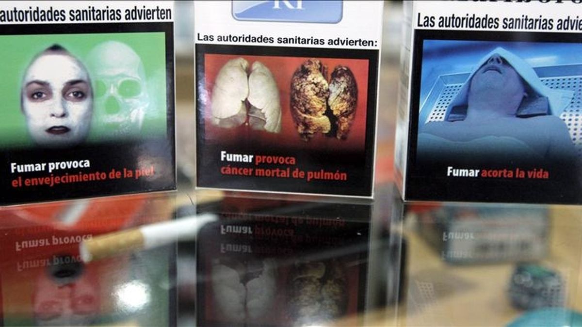 Paquetes de tabaco con imágenes duras sobre sus consecuencias en la salud. Vídeo. Informativos Telecinco