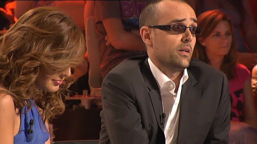 La cantante planta cara a su compañero del jurado