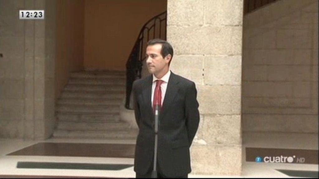 Dimite Salvador Victoria, consejero de Presidencia de la Comunidad de Madrid