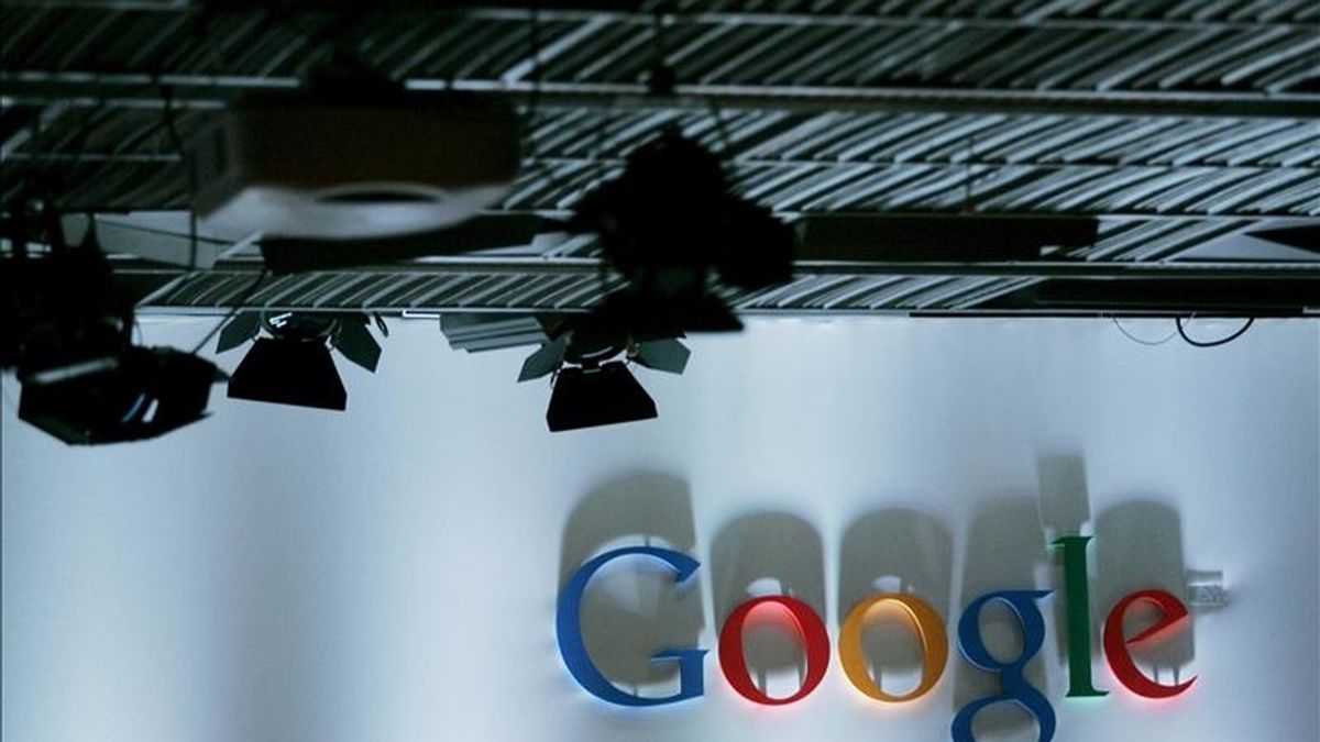 En el último año, Google sumó a su plantilla 4.500 trabajadores, la segunda mejor cifra de contratación por debajo del récord de la empresa hasta el momento: los 6.000 nuevos empleados de 2007. EFE/Archivo