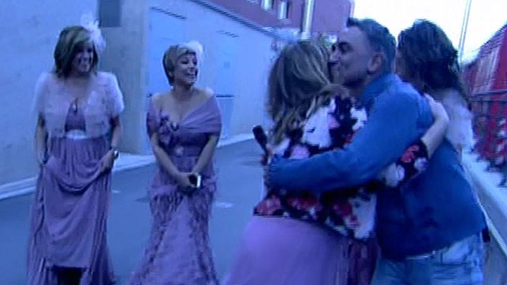 Las madrinas de 'Sálvame', al encuentro de J.J., Kiko y Carmen Alcayde