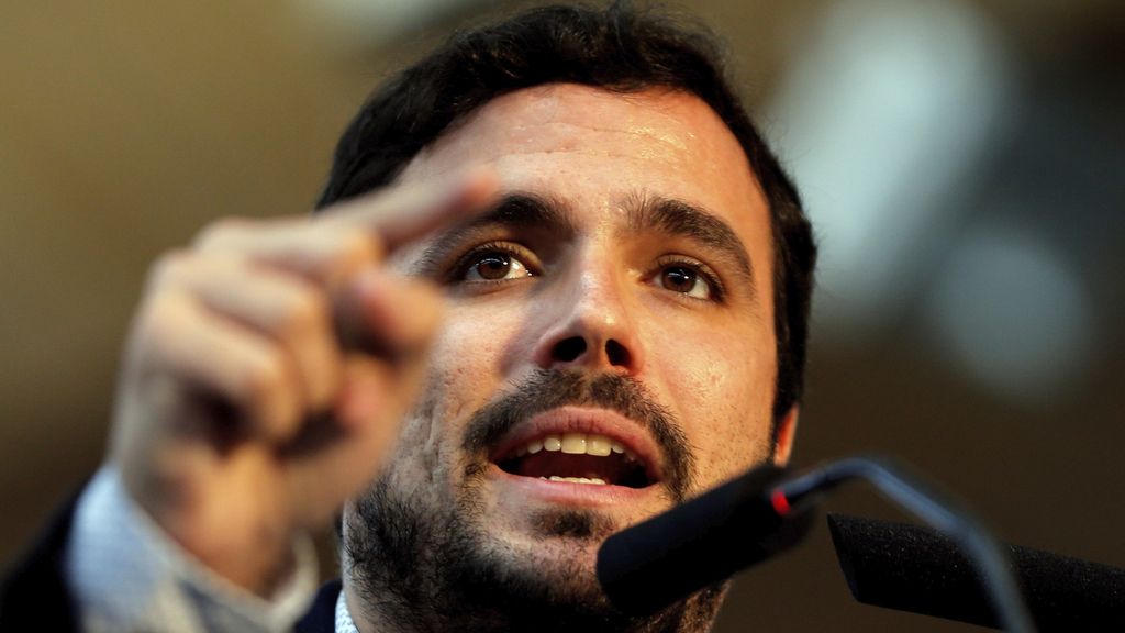 Sánchez y Garzón se encuentran en el AVE camino a Valencia