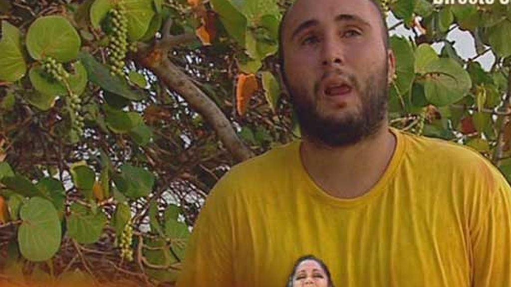 Kiko, emocionado habla con su madre